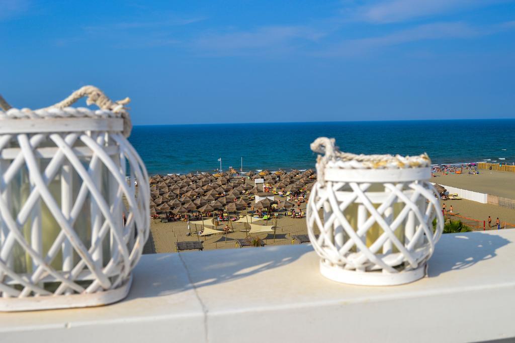 Sottosopra Bed & Breakfast Margherita Di Savoia Exterior foto